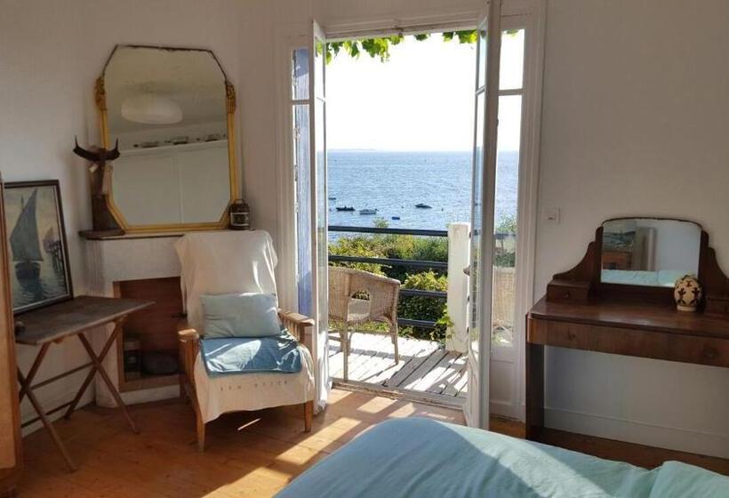 Номер Стандарт Вид на Море, L écume De Mer