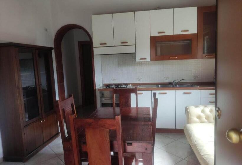 Дом 1 Спальня, Lorenzo B&b