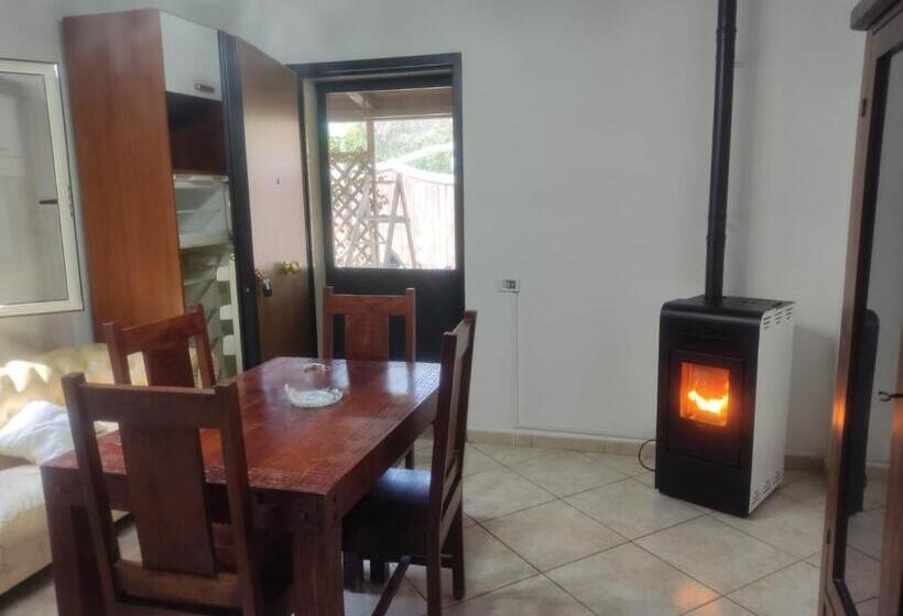 Дом 1 Спальня, Lorenzo B&b