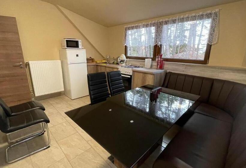 آپارتمان 3 خوابه, Grátisz Apartman Siófok