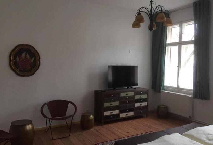 آپارتمان 2 خوابه, Rathaus Pension 1685