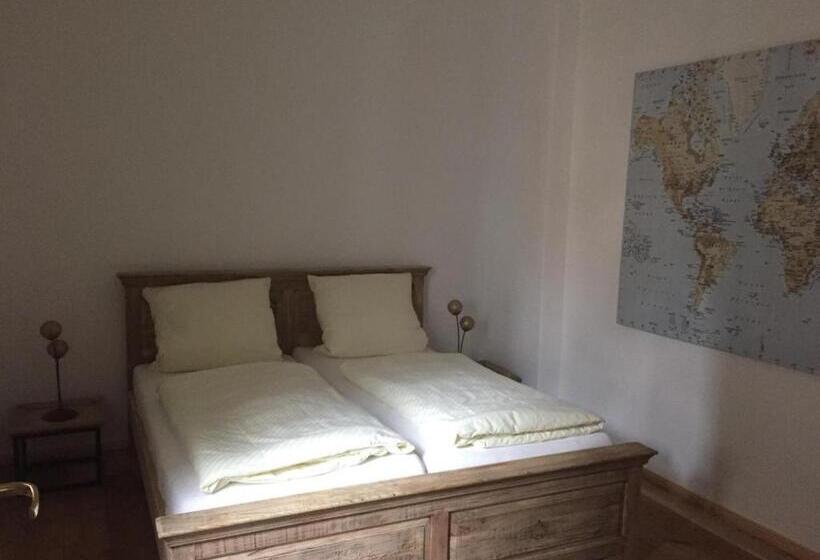 آپارتمان 2 خوابه, Rathaus Pension 1685