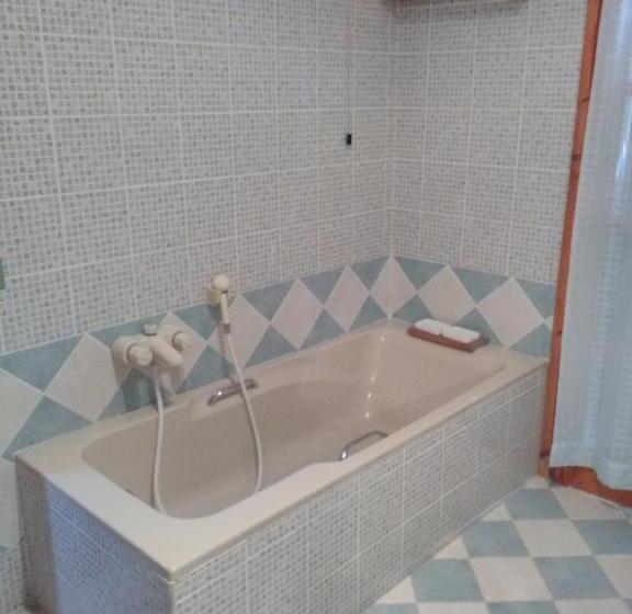 חדר סטנדרט נוף לים עם מרפסת, Villa Adelina