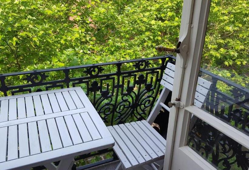 Номер Стандарт с Балконом, City Lodge Stay A While