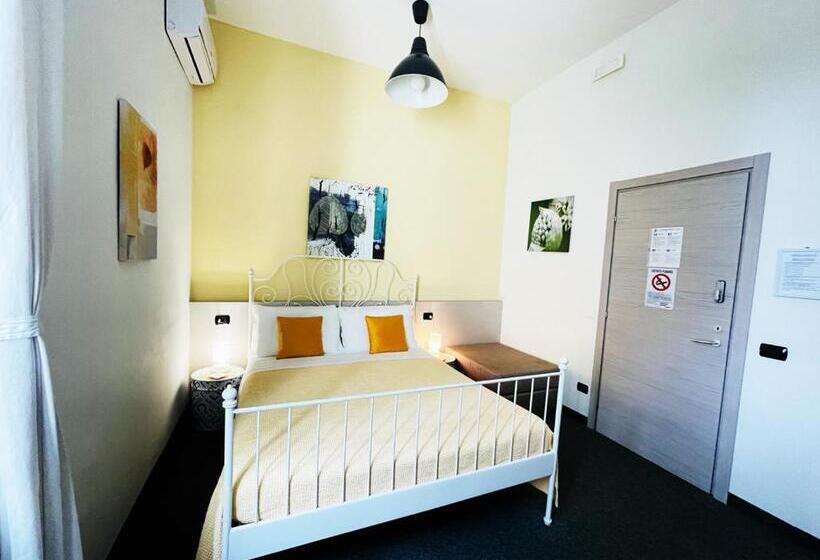 Номер Deluxe, South Garda Suites