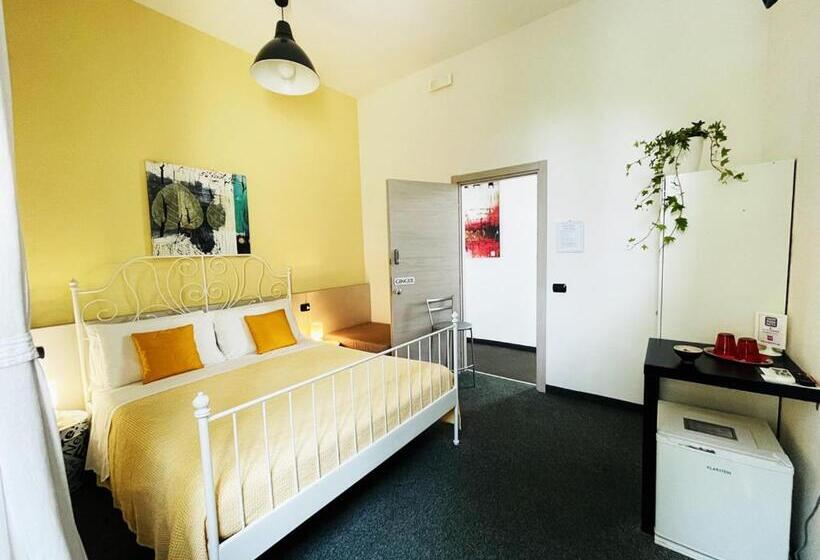 Номер Deluxe, South Garda Suites