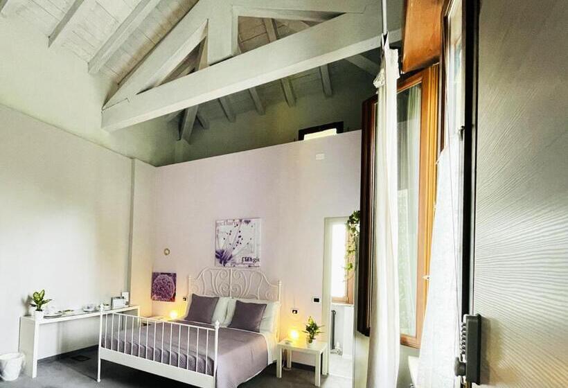 Люкс Deluxe Кровать Кинг, South Garda Suites