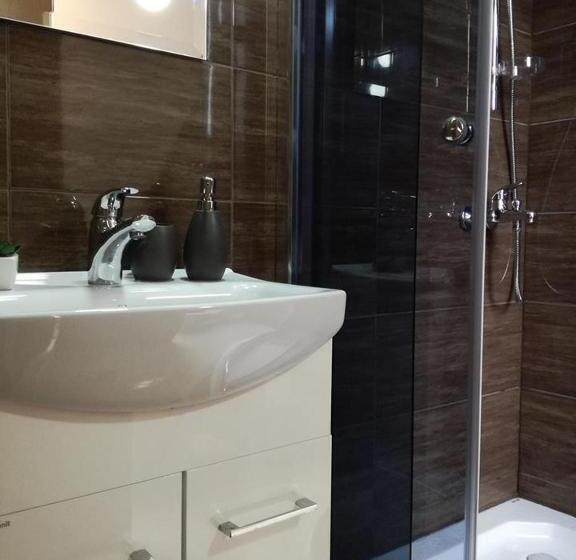 غرفة قياسية, Vila Mária Rapovce