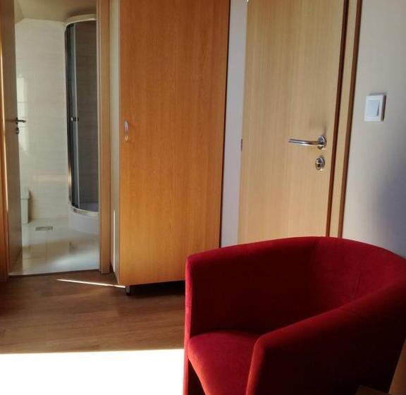 غرفة قياسية فردية, Vila Mária Rapovce