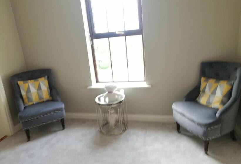 스탠다드 룸 킹사이즈 침대, Clonoughter Heights