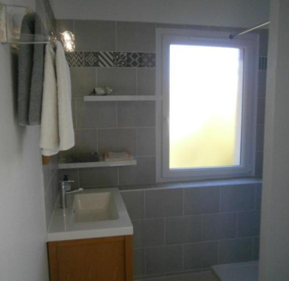 غرفة قياسية مطلّة علي الحديقة, Les Charmilles