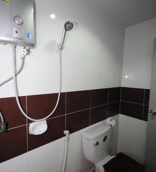 기본룸, Phoonsab Hostel