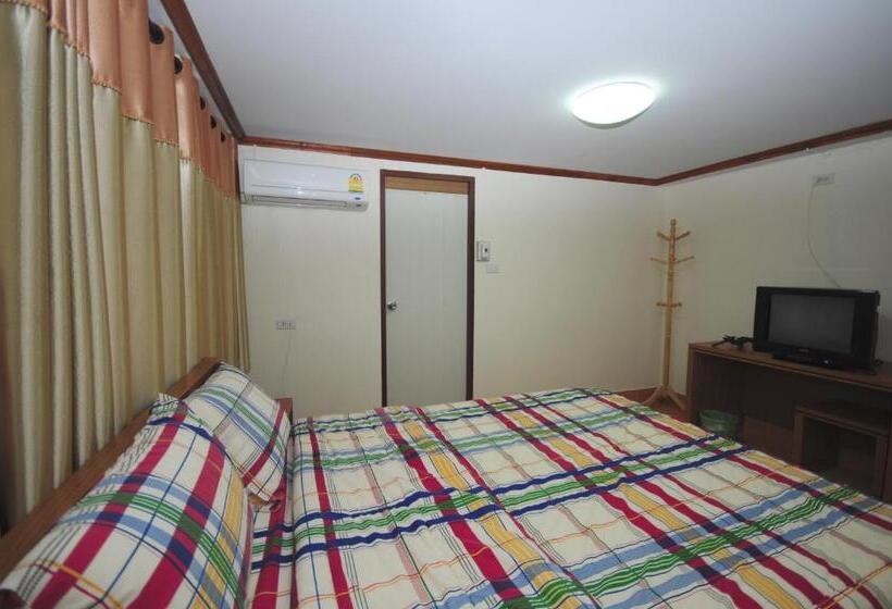 기본룸, Phoonsab Hostel