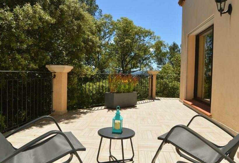 Номер Стандарт с Террасой, Villa Asunda B&b Spa & Sauna, Chambres D Hôtes