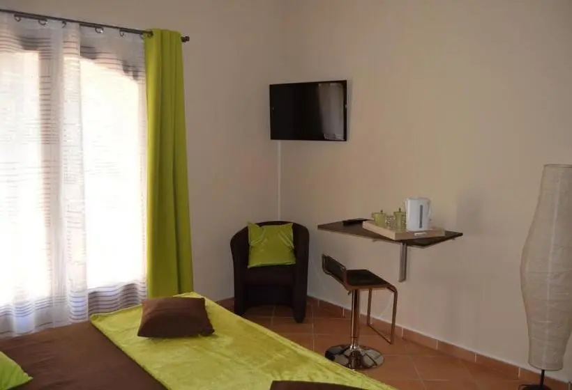 ガーデンビュースタンダードルーム, Villa Asunda B&b Spa & Sauna, Chambres D Hôtes