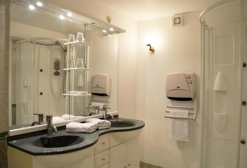 Номер Стандарт Вид на Бассейн, Villa Asunda B&b Spa & Sauna, Chambres D Hôtes