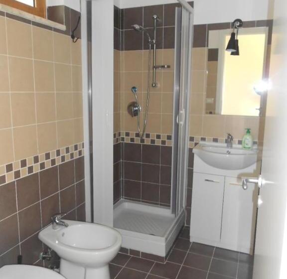 デラックススタジオ, Villa Brettii