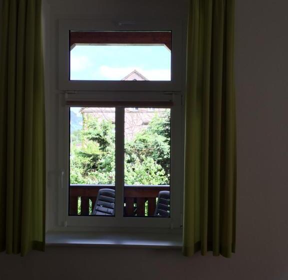 Апартаменты 1 Спальня с Балконом, Pension Hönel Hof Bad Schandau