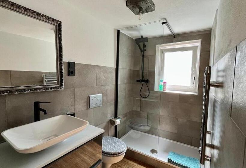 2间卧室的房子, Franky House Am Nürburgring