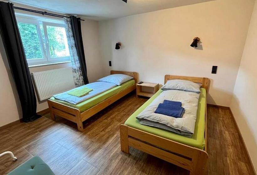 Дом 2 Спальни, Franky House Am Nürburgring