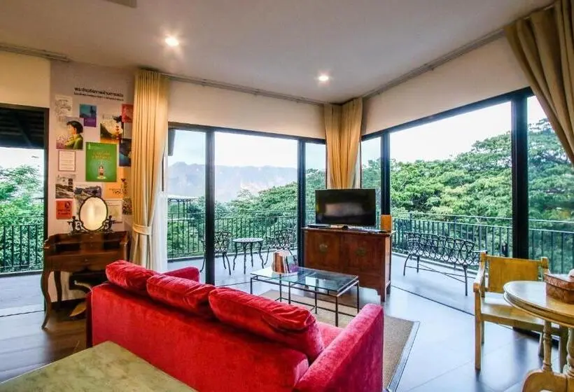 景色の見えるスイートルーム, Rain Tree Khao Yai
