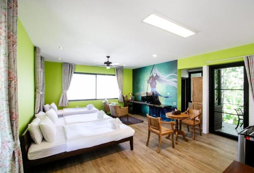 Quarto Triplo Standart, Rain Tree Khao Yai