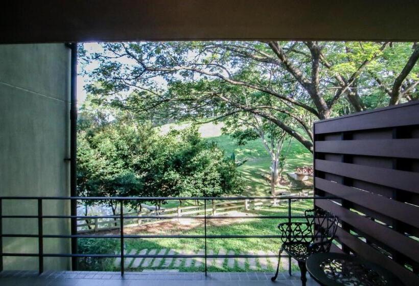 Quarto Familiar, Rain Tree Khao Yai