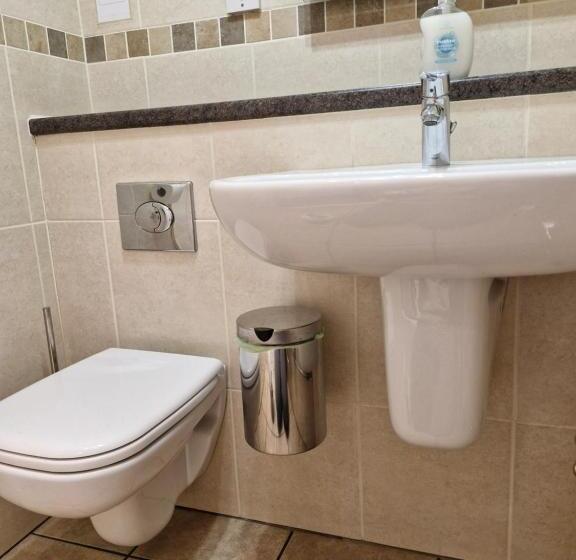 Хижина, Elysian Fields @ Ing Hill Lodge