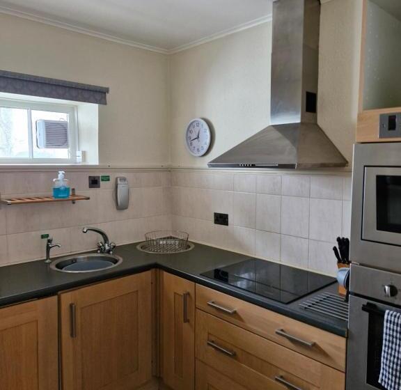 Хижина, Elysian Fields @ Ing Hill Lodge