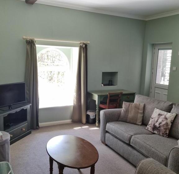 Хижина, Elysian Fields @ Ing Hill Lodge