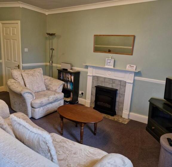 Хижина, Elysian Fields @ Ing Hill Lodge