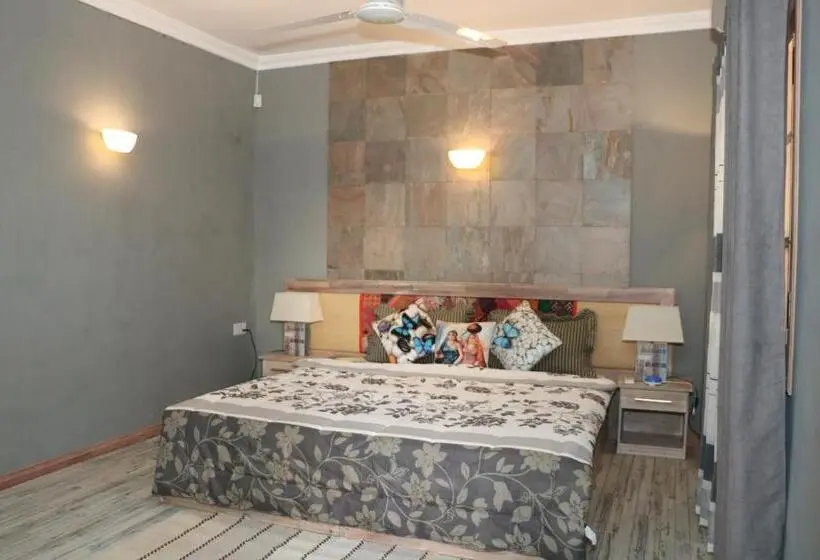 استودیوی استاندارد, Villa Soleil D’été