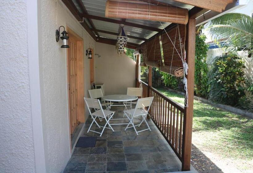 استودیوی استاندارد, Villa Soleil D’été