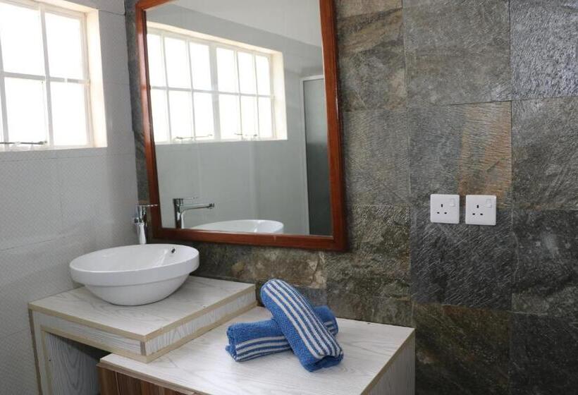 استودیوی استاندارد, Villa Soleil D’été