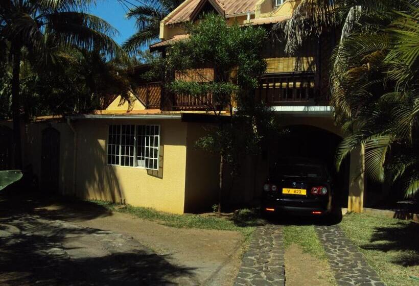 ویلای استاندارد با چشمانداز باغ, Villa Soleil D’été