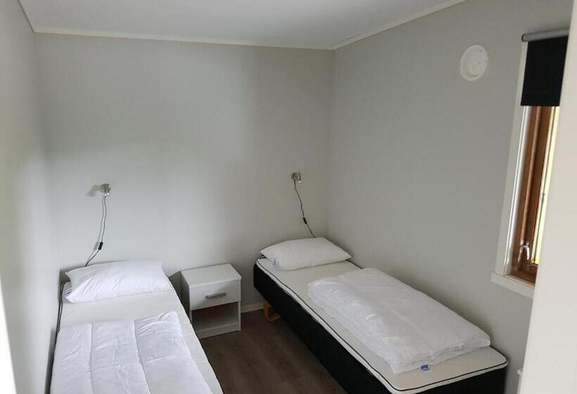 חדר בסיסי יחיד עם חדר אמבטיה משותף, Egenes Camping