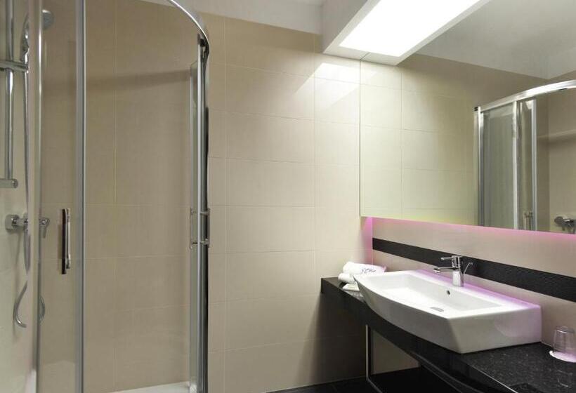 スーペリアールーム, 3 Trio