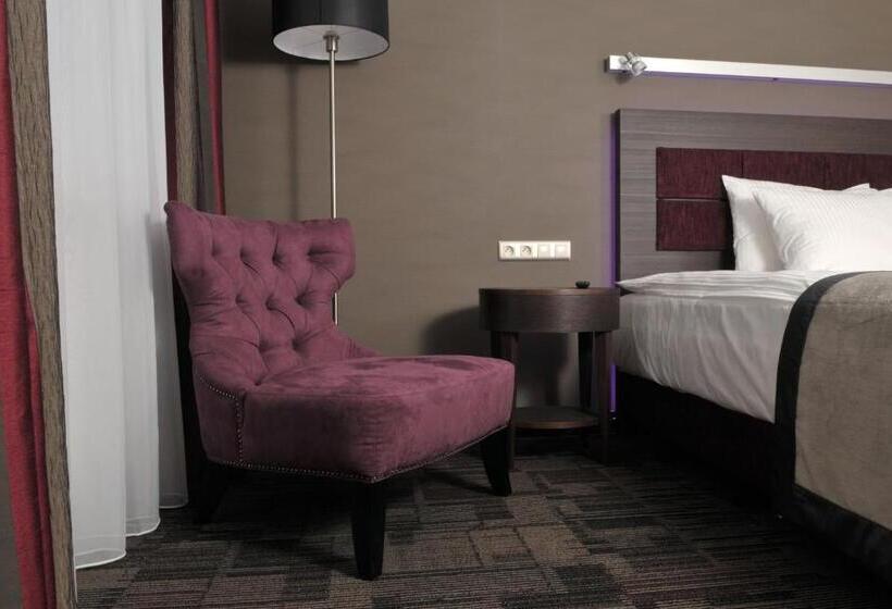 スーペリアシングルルーム, 3 Trio