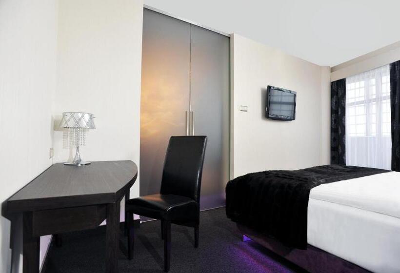 エクゼクティブスイート, 3 Trio