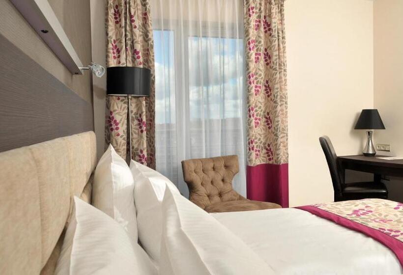 キングサイズベッドのスーペリアルーム, 3 Trio