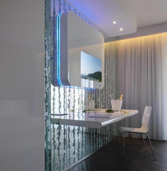 חדר סטנדרט עם מרפסת, A Point Porto Ercole Resort & Spa