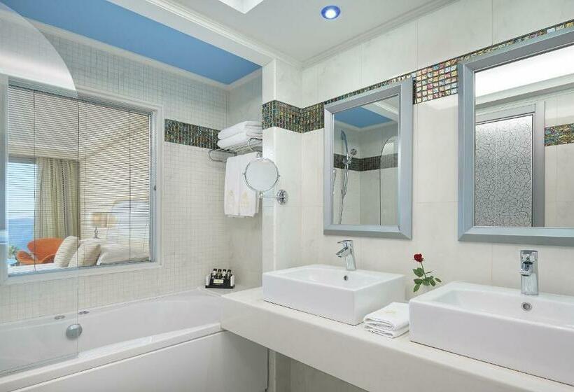 디럭스 룸 측면 바다 전망, Atrium Platinum Resort & Spa