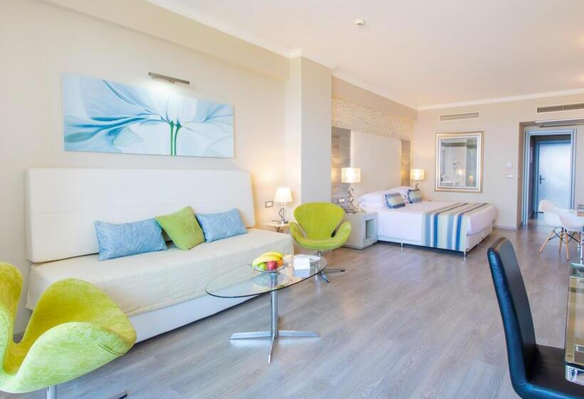 디럭스 룸 바다 전망, Atrium Platinum Resort & Spa