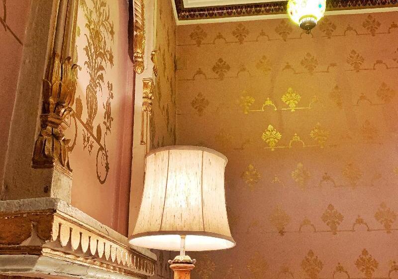 غرفة قياسية, Bhanwar Niwas