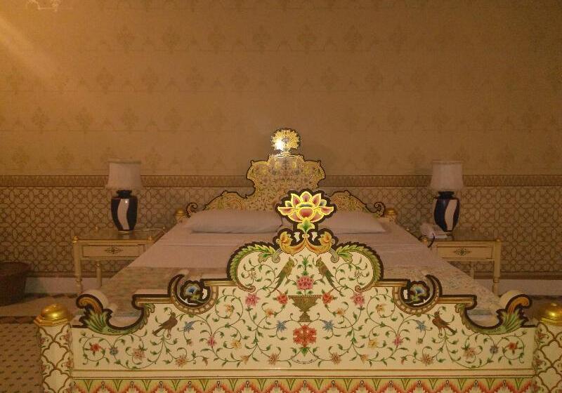 غرفة قياسية, Bhanwar Niwas