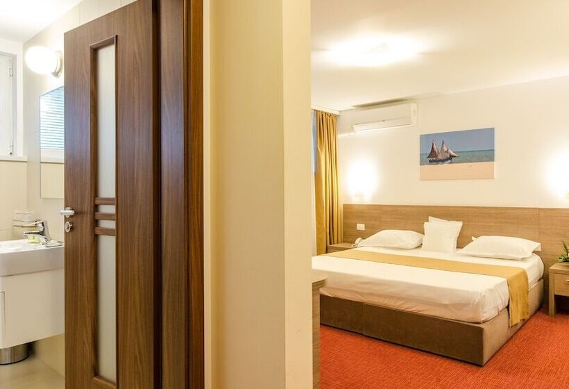 Cameră Business, Herastrau