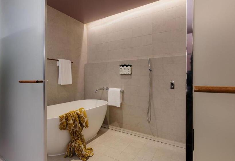 سوئیت با تخت بزرگ, Indigo Sydney Potts Point, An Ihg