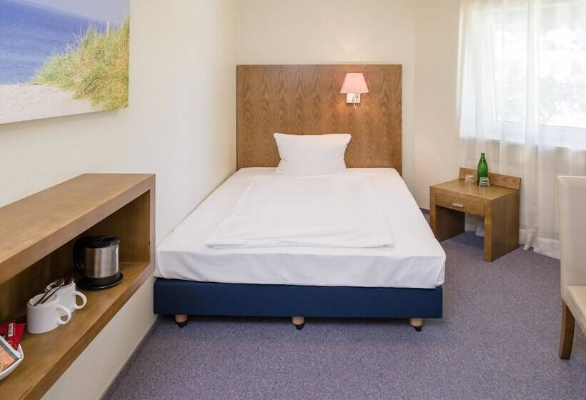 스탠다드 룸, Königstein Kiel By Tulip Inn