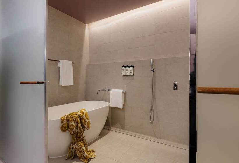 مجموعه ویستا شهر, Indigo Sydney Potts Point, An Ihg