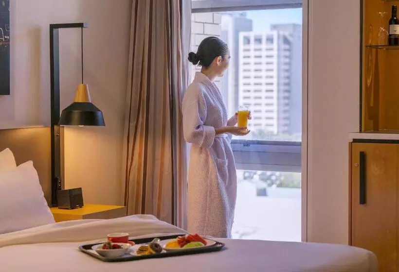 اتاق پرستیژ, Mercure Brisbane King George Square